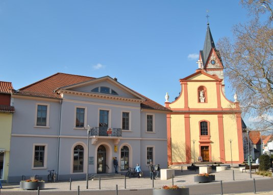 kath Pfarrkirche Nieder-Olm kath Pfarrkirche Nieder-Olm