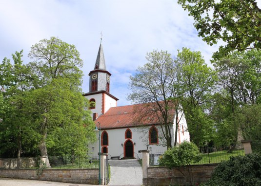 Laurentiuskirche außen © Angelika Friedrich Laurentiuskirche außen © Angelika Friedrich