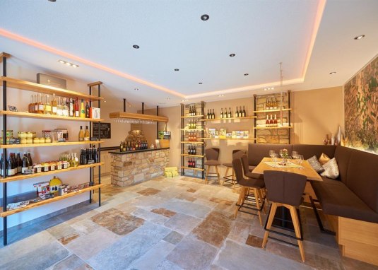 Vinothek Strubel-Roos © dieth & schröder Fotografie Vinothek Strubel-Roos © dieth & schröder Fotografie