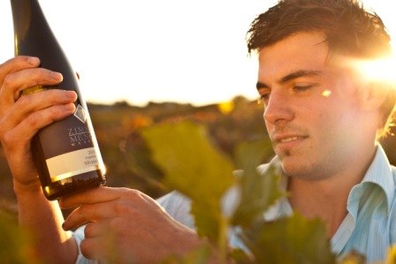 Weingut Zimmer-Mengel_Fabian, © Weingut Zimmer-Mengel Weingut Zimmer-Mengel_Fabian, © Weingut Zimmer-Mengel