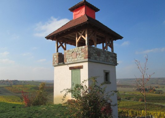 Pertelturm © Doris und Vanessa Dechent Pertelturm © Doris und Vanessa Dechent