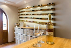 Weingut & Vinothek Kern Weingut & Vinothek Kern