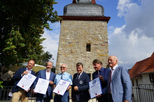 Urkundenübergabe Urkundenübergabe