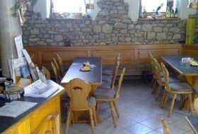 Straußwirtschaft im Weingut Bär © Weingut Bär Straußwirtschaft im Weingut Bär © Weingut Bär