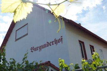 Burgunderhof Mergel_Gebäude, © Burgunderhof Mergel Burgunderhof Mergel_Gebäude, © Burgunderhof Mergel