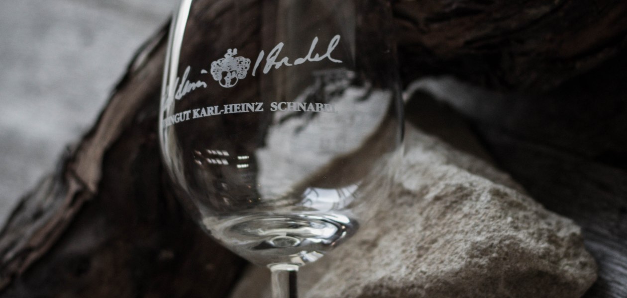 Weingut Schnabel_Weinglas, &copy; Weingut Schnabel