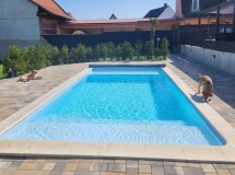 Pool &copy; C. Daniel