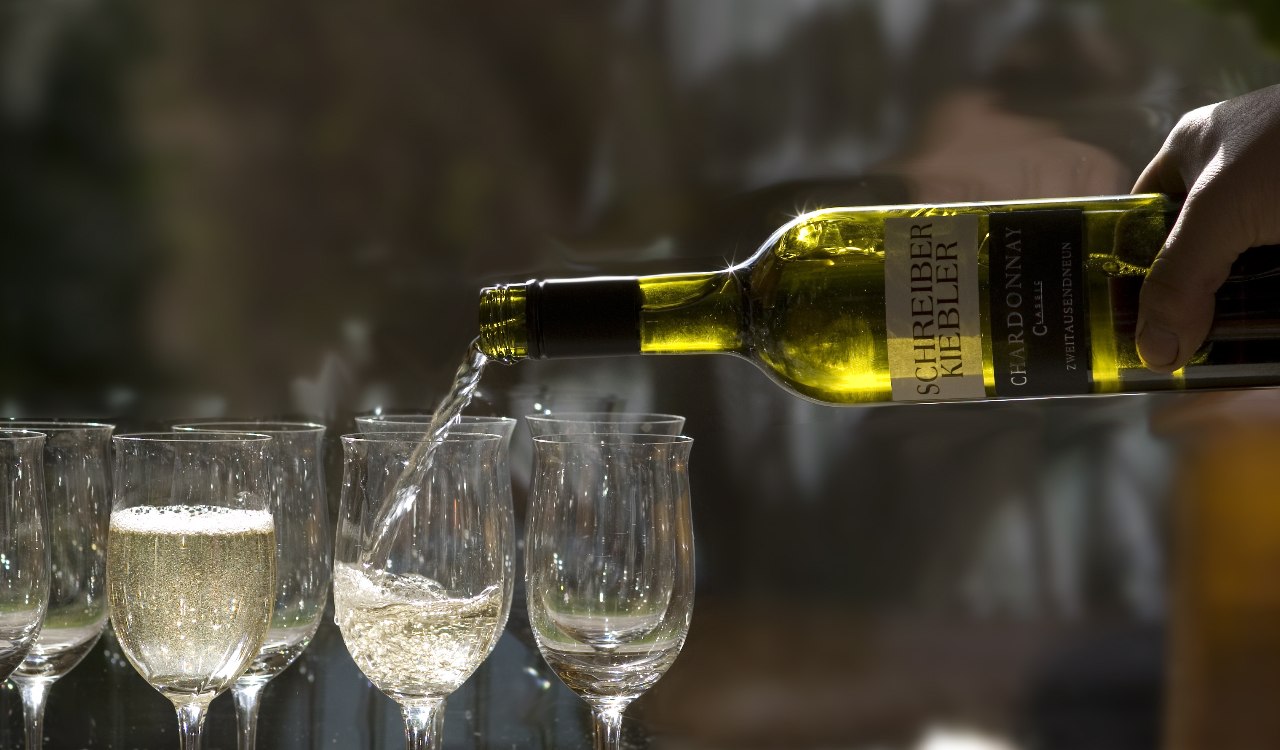 Weingut Schreiber-Kiebler_Einschenken, &copy; Weingut Schreiber-Kiebler