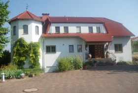 G&auml;stehaus Wein-Castel Weber