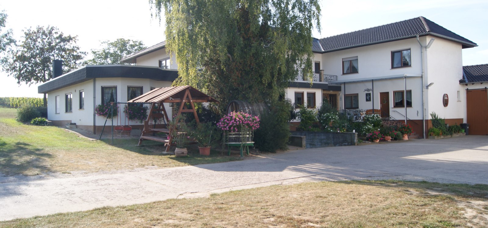 Wohnmobilstellplatz, &copy; Weingut G&auml;stehaus Fauth