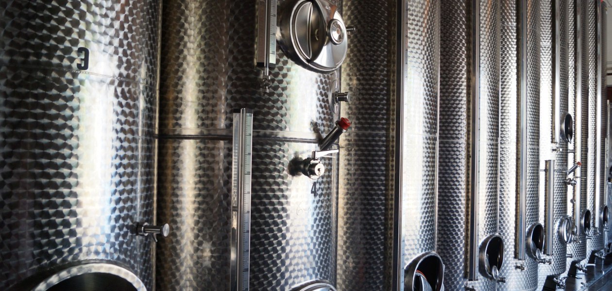 Weingut Christ_Edelstahltank, &copy; Weingut Christ