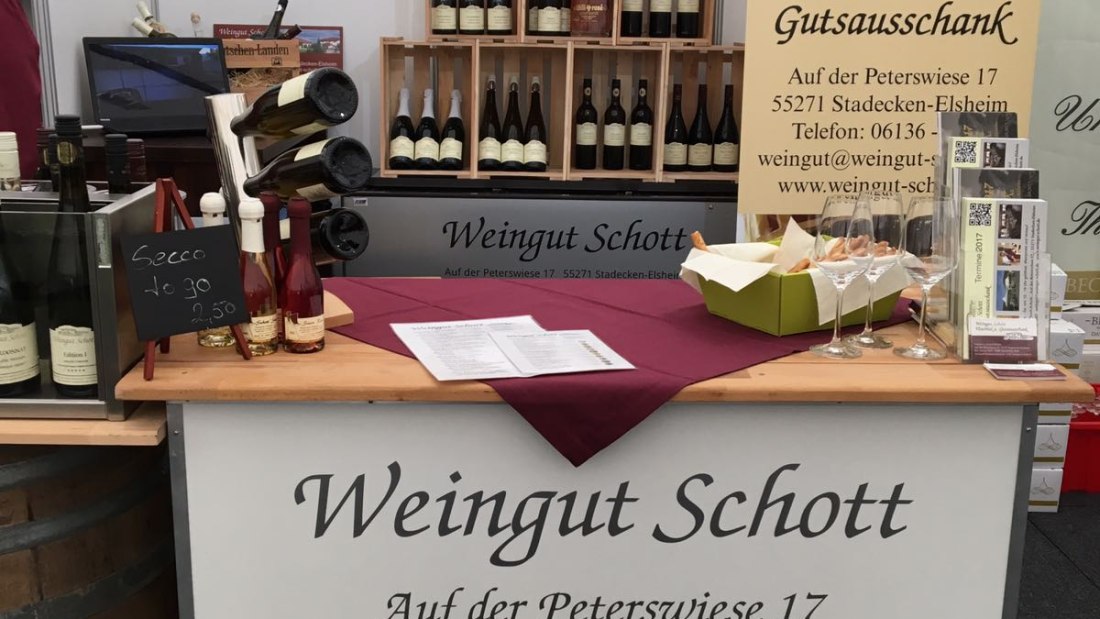 Weingut Schott_Weinstand, &copy; Weingut Schott
