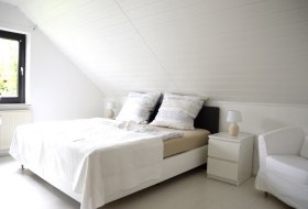FW Rheingrafenstra&szlig;e - Neuborn / Schlafzimmer &copy; Fam.Neidlinger