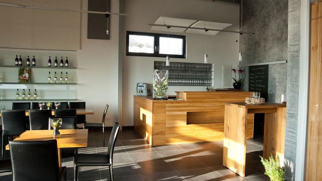 Weingut Lahm_Vinothek 3, &copy; Weingut Lahm