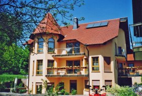 Weingut &amp; G&auml;stehaus Schmitt