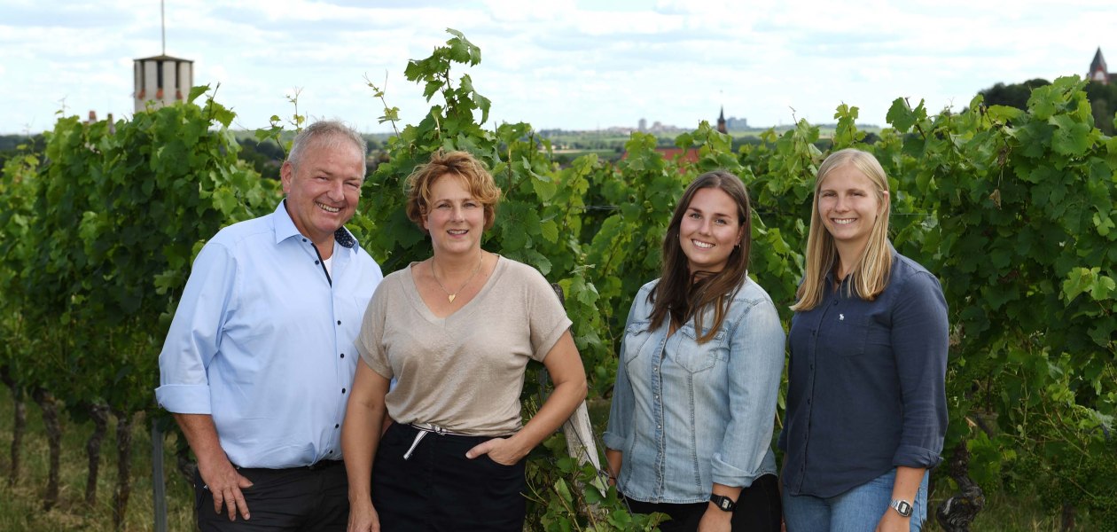 Weingut Kratz_Familie, &copy; Weingut Kratz