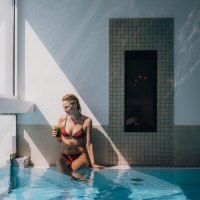 JUK_druck_24_07_wellness_im_schwimmbad_franz_wuest