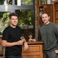 Weingut Posthof Doll&G&ouml;th - Linus und Benjamin Dol &copy; Carsten Costard