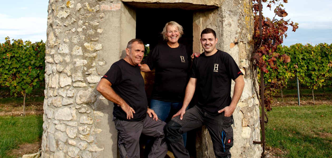 Familie H&ouml;bel 2, &copy; Weingut H&ouml;bel
