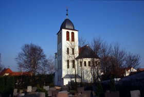 kath-kirche-gau-weinheim &copy; Gottschlich