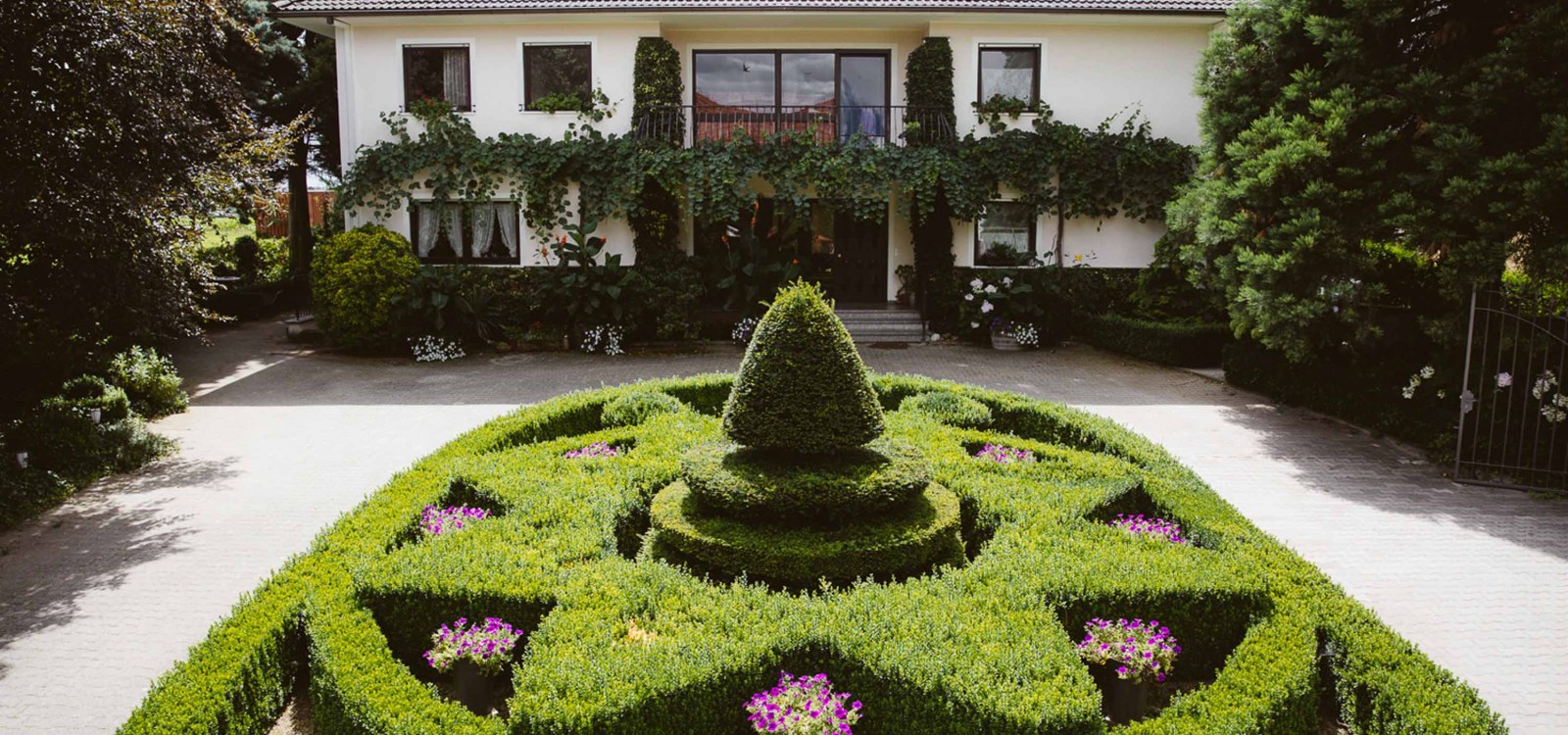 Weingut Listmann_Buchsrondell, &copy; Weingut Listmann