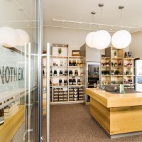 Schlo&szlig;gartenhof Weingut D&ouml;rrschuck Vinothek