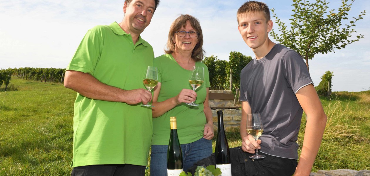 Weingut Kronenhof_Familie, &copy; Weingut Kronenhof