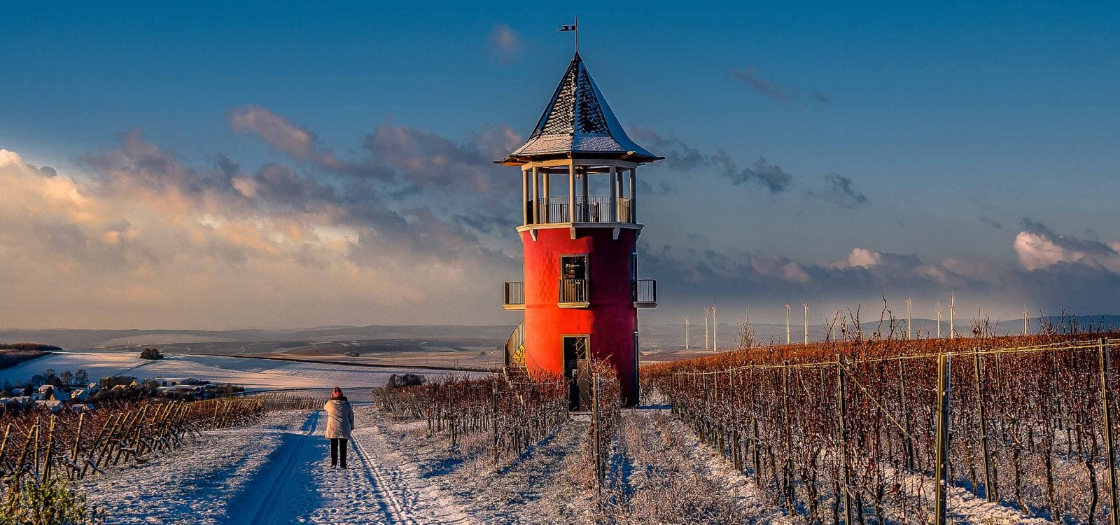 Burgunderturm im Schnee, &copy; Michael Kinzel