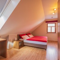 Doppelzimmer unterm Dach &copy; Michael Wolf