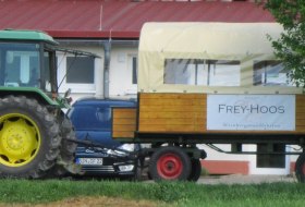 Planwagenfahrt Weingut Frey-Hoos &copy; Weingut Frey-Hoos