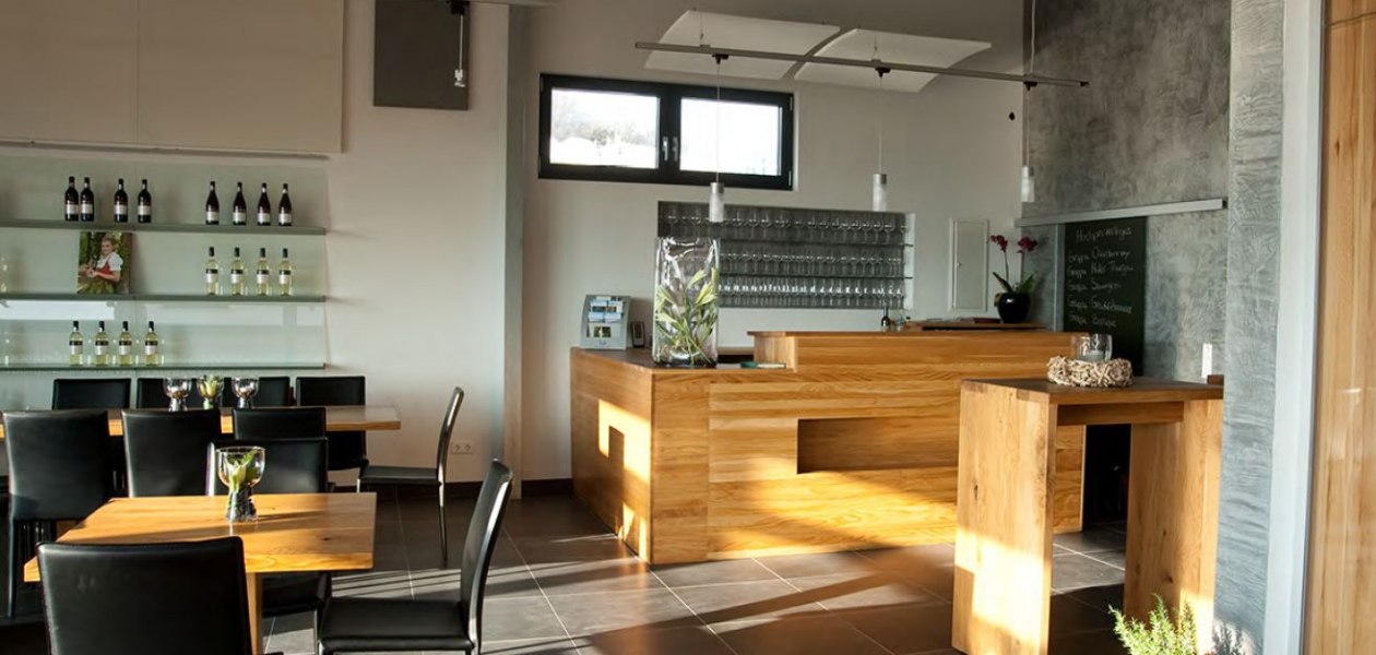 Weingut Lahm_Vinothek 3, &copy; Weingut Lahm